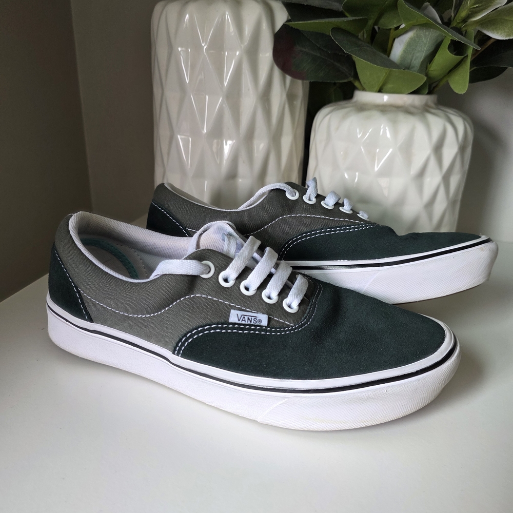 Vans Men's Green Canvas Sneakers